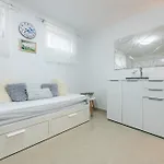Karmen - Poolhouse - Private Oasis 8 *