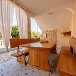 Karmen - Poolhouse - Private Oasis 8 Lägenhet Vir