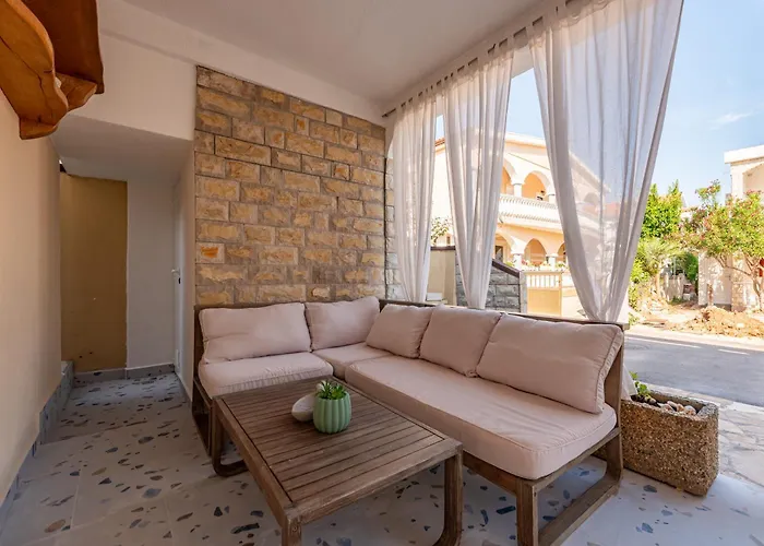 Karmen - Poolhouse - Private Oasis 8 Apartman *