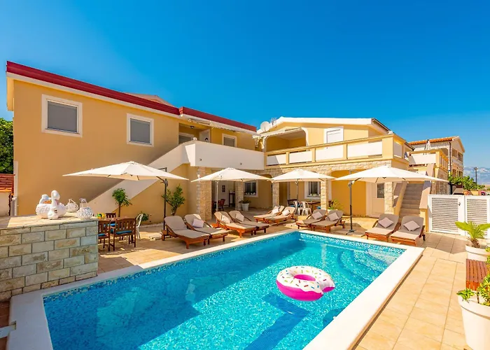Karmen - Poolhouse - Private Oasis 8 Apartman