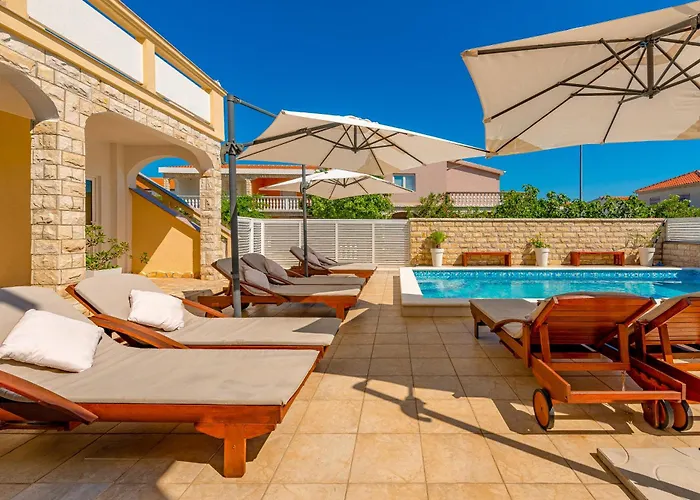 Apartman Karmen - Poolhouse - Private Oasis 8 Vir